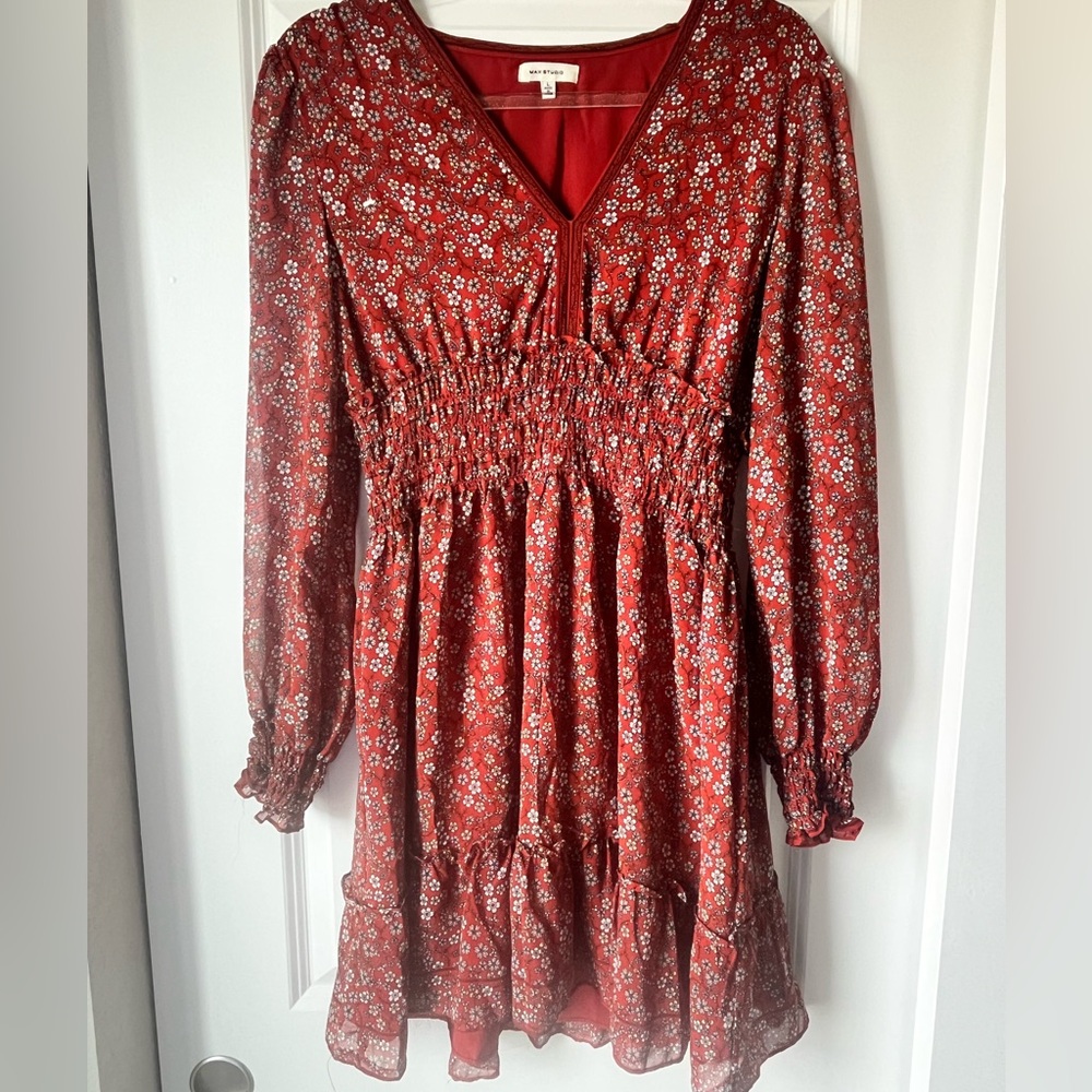 Max Studio Floral Long Sleeve Dress